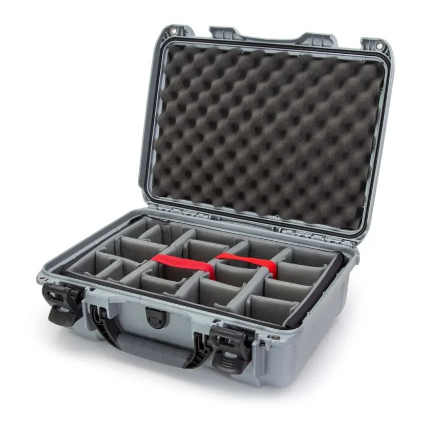 Nanuk 925 Case w/padded divider - Silver