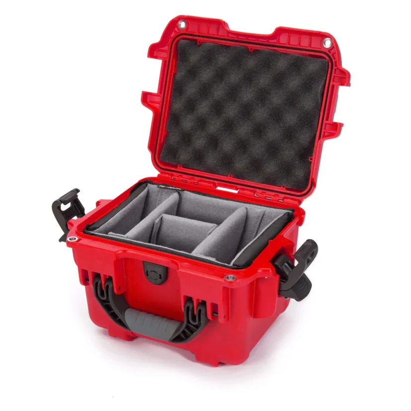 Nanuk 908 Case w/padded divider - Red