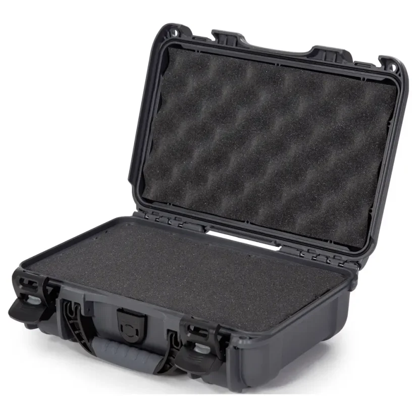 Nanuk 909 Case with Foam - Graphite