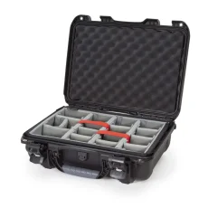 Nanuk 923 Case w/padded divider - Black