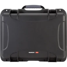 Nanuk 933 Case w/padded divider - Black