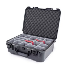 Nanuk 940 Case w/padded divider - Graphite