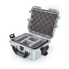 Nanuk 905 Case w/padded divider - Silver