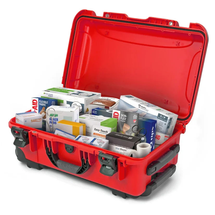 Nanuk 935 Case 935 empty – w/First Aid Logo - Red
