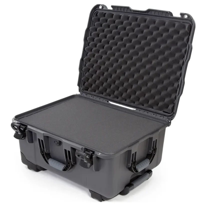 Nanuk 950 Case with Foam - Graphite