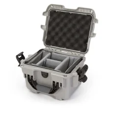 NANUK 908 Case w/padded divider - Silver