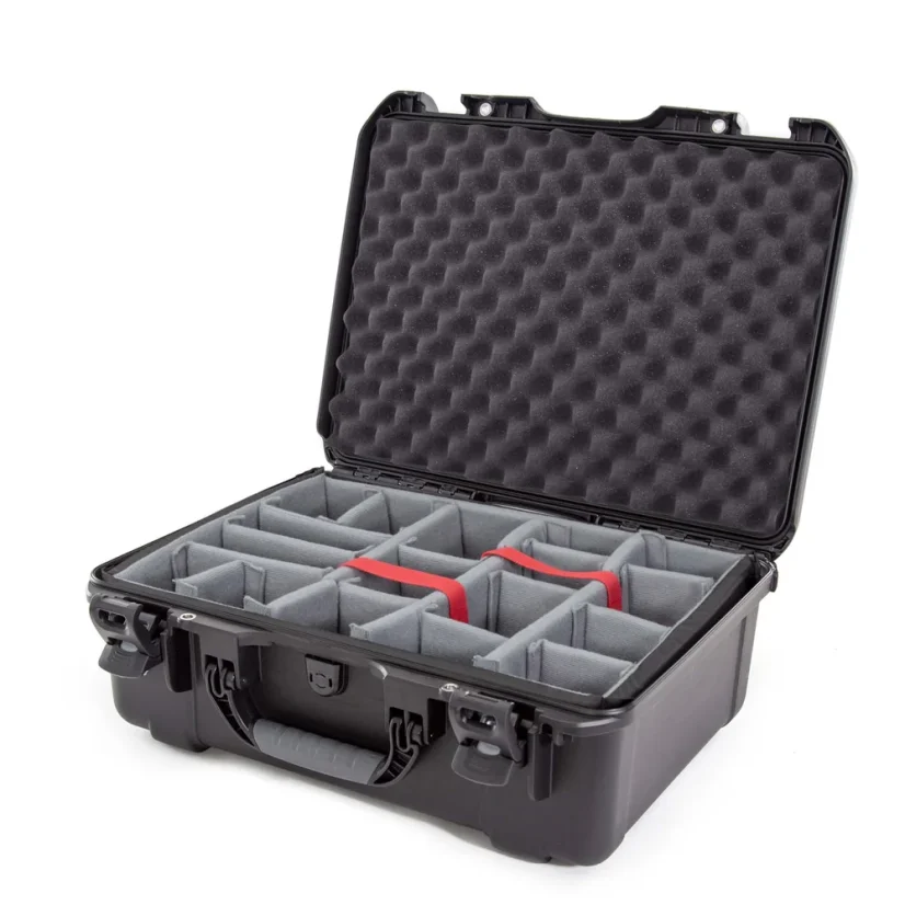 Nanuk 940 Case w/padded divider - Black